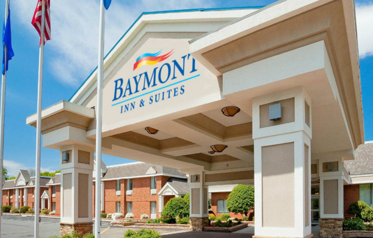 Hotel Baymont By Wyndham East Windsor Bradley Airport Esterno foto